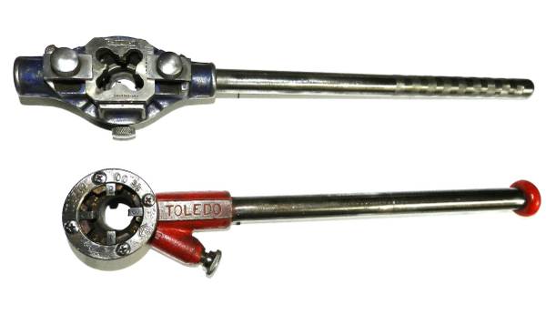 2 Pipe Threaders: Craftsman w/ 1/2-14 NPT Die & Toledo w/ 3/4 inch Die 1