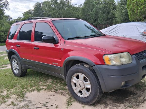 2002 Ford Escape Sport $3000 or best - $3,000 (Pace)63611906771585120