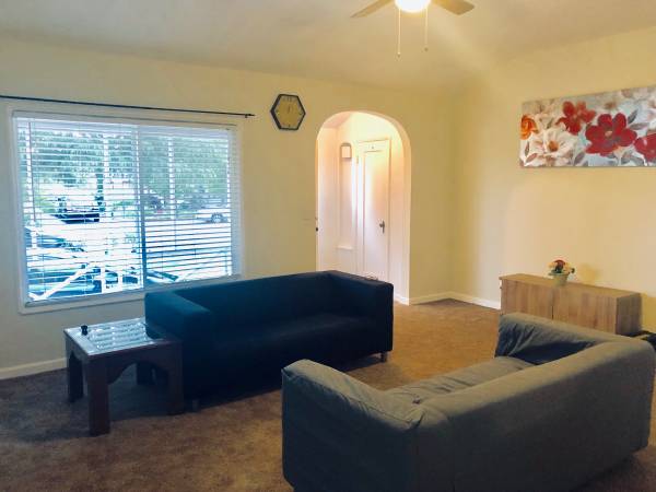 $950 / 4br - 220ft2 - Castro Valley 220ft RARE Room w/ Private Entry & Parking (hayward / castro valley)63868151393795122