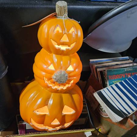 Vintage Halloween /tri Pumkins Blowmold Works 1
