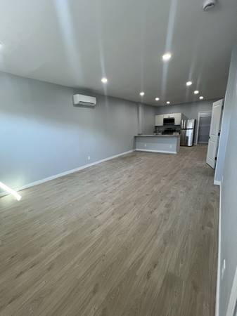 $1200.00 / 1br - 850ft2 - Unidad Moderna en Cincinnati | 3982 Superior Ave | $1200/mo | Disponible 963974610914818123