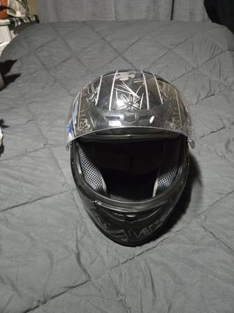 Women's motorcycle helmet 1