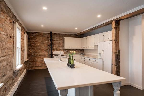 $1,200 / 3br - 1550ft2 - 3 Bedroom 2 Baths Apartment (Westfield)63406830926849124