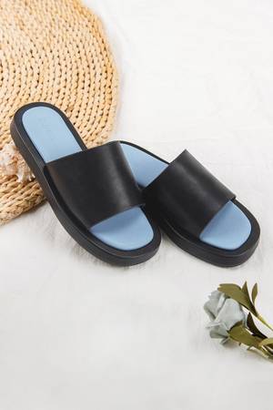Cupshe wide band slide sandals 1