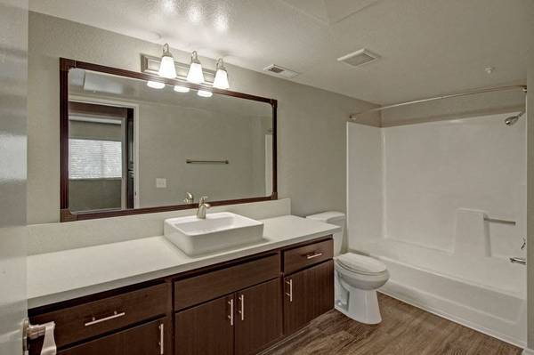 Dramatic Vaulted Ceilings, Redlands CA, 1/bd 1