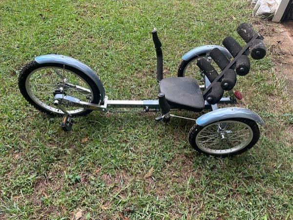 Mobo Shift Adult Tricycle and optional trailer 1
