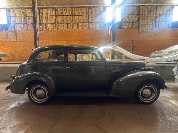 1939 Pontiac Sedan - $35,000 (Hollister)63478472826627121