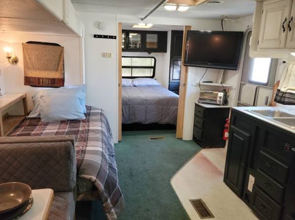 $1,095 / 1br - ✅️Servicios incluidos, ¡sin verificación de crédito! (Tucson)63674964072193122