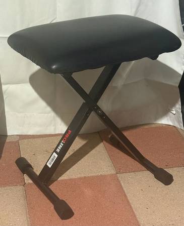 ** PROLINE Padded Foldable Keyboard Bench ** 1