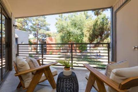 $1,601 / 2br - 1042ft2 - Gorgeous 2 BR/2 BA Home with Private Balcony, Apply Now!64024995367170121