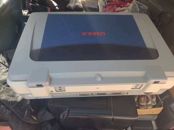 EPSON SCANNER LARGE FORMAT 1