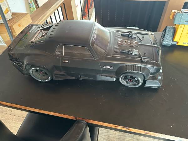 Arrma Felony street bash 6s 1