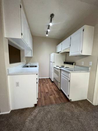 $995 / 1br - 600ft2 - 🍁☕ September Fall Cozy Savings at Zona Rio Apartments! ☕🍁 (Tucson)63674704427905121