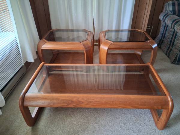 Coffee table + 2 end tables 1