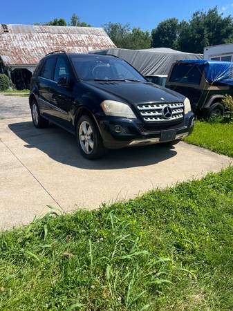 2011 Mercedes ML350 - $3,800 (Winchester)63625001723009121