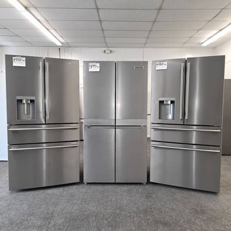 New Open Box 4DR Kitchenaid Refrigerators 1