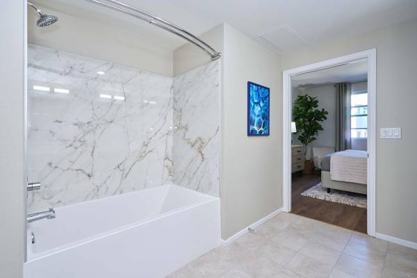 $3,289 / 2br - 1112ft2 - Microondas, Spa Relajante, Área de Juegos63800254014081121
