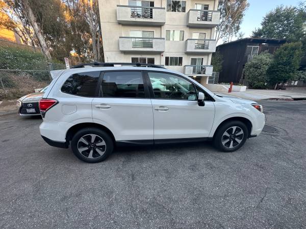 Subaru Forester - $16,400 (Oeste de Los Ángeles)63441238935043122