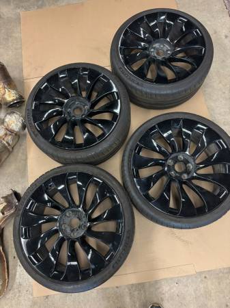 Tesla Model 3 Peformance 20" Uberturbine wheels with 235/35/20 Micheli 1
