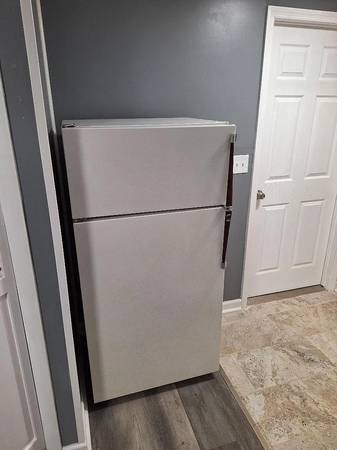 $795 / 2br - 810ft2 - Fresh and clean! Renovated cottage (Nashville)63680301229953122
