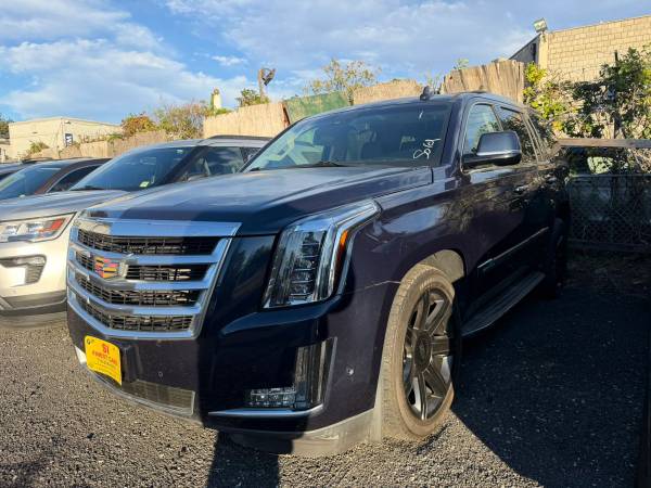 2017 Cadillac Escalade - Financing Available! 1