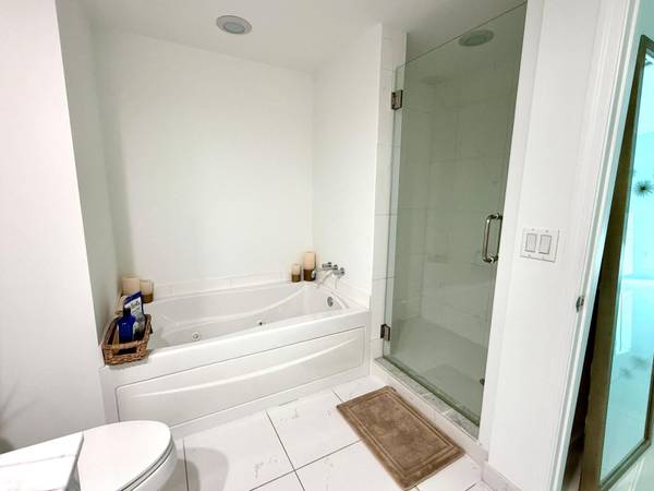 $2,000 / 2br - 0890ft2 - If you are looking for Apts (Miami)64051005149825123