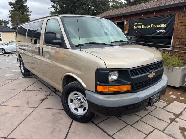 2013 Chevy Express 3500 *11 Passenger Van* *Low Miles* Gorgoeus 1