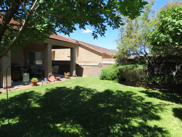 $400,000 / 4br - 1914ft2 - Beautiful Home ~ Clean Neighborhood ~ Kingman AZ (Kingman, AZ)63667278423939123