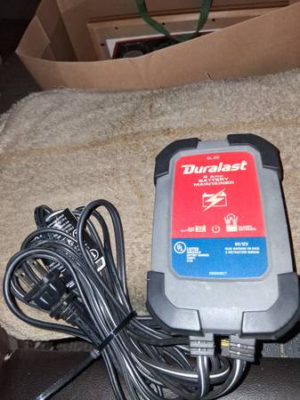 DURALAST 2AMP 6/12 VOLT BATTERY MAINTAINER 1