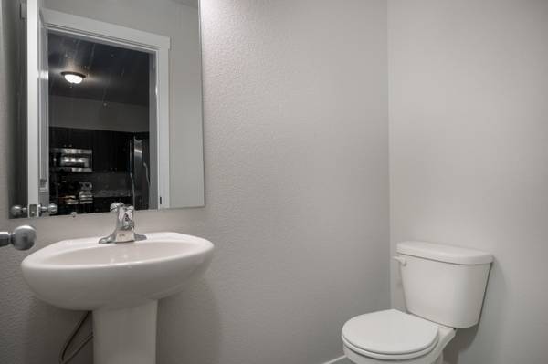 $2195.00 / 4br - 1913ft2 - 4 habitaciones, adosado de 2 coches cerca de Powers e I-25!63686673570817124