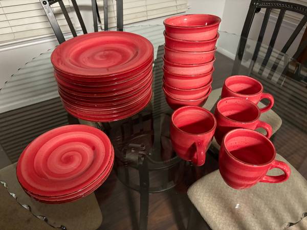 Hausenware cranberry swirl dishes 1