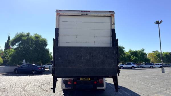 2012 Ford F650 24FT TRUCK - Photo 6