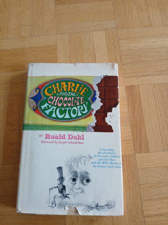 1964 CHARLIE AND THE CHOCOLATE FACTORY by Roald Dahl - hardcover 1