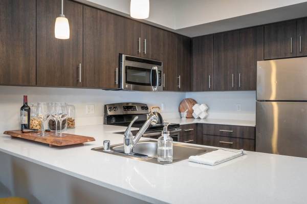 $2,669 / 2br - 1002ft2 - Stay connected! Our units have high speed internet access! (Everett)63852483881601121