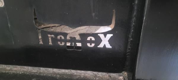 👉 Iron Ox Flatbed – Ram 2500/3500 Short Bed – Gooseneck – Clean 1