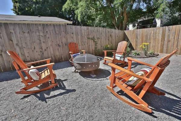 $185 / 3br - Portland Bungalow Near Shops, restaurants and airport! (Portland, OR)63914740978819124