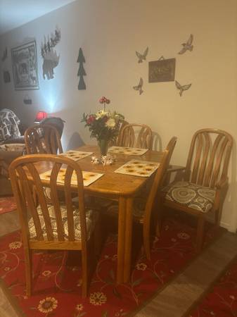 Table and 6 chairs/ extender 1