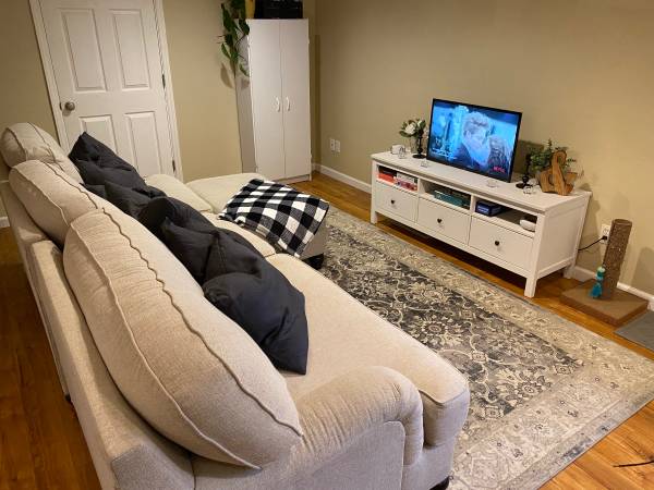 $1,400 / 2br - Adorable 2bed 2bath Overlook apartment (Overlook)63831397014785121