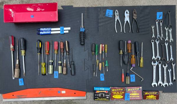 Hand tools: Pliers, screwdrivers, tiling, plumbing. tool kits, MORE 1
