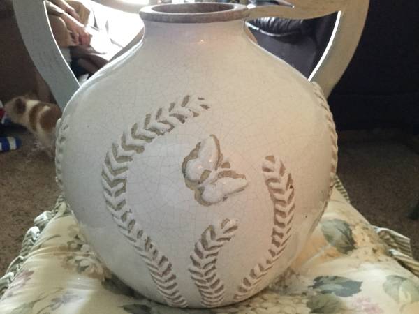 Very nice large pot 1