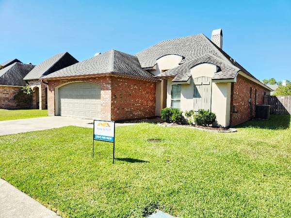 Charming 3 Bed, 2 Bath Single Family Home in Youngsville - Available 9 1