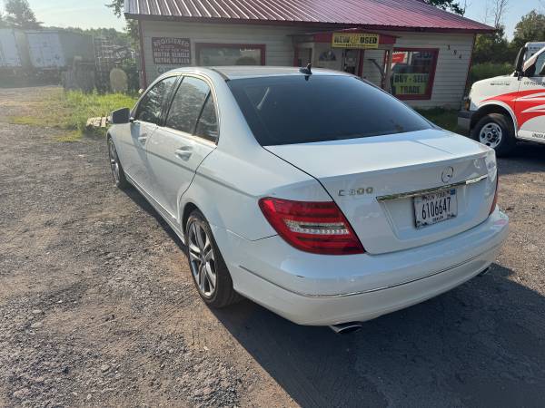 2012 Mercedes c300 awd - $7,628 (Phoenix)63442753126785122