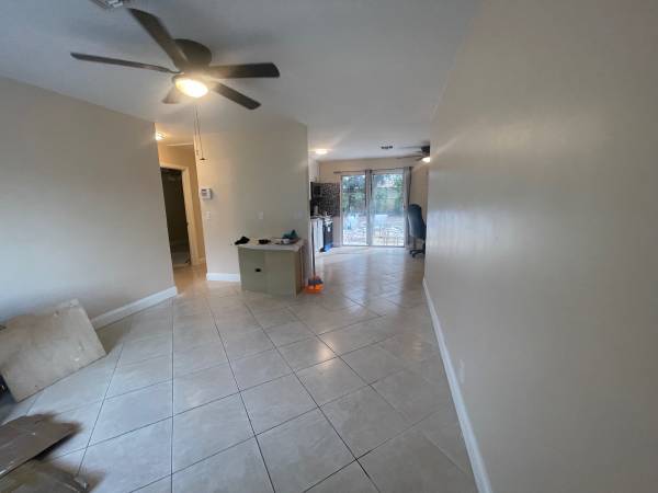 $1,400 / 2br - 1000ft2 - For Rent:2 Bedroom Single Family Home on Section 8 only, $1,800.00 pm (135 W. 31st Court, Riviera Beach, Fl))63825139357697121