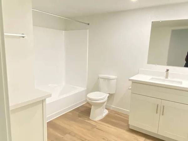 $1,270 / 1br - ***REMODELADO 1 Dormitorio/1 Baño más oficina --- Cerca de la PLAYA*** (San Francisco)63667856651651123