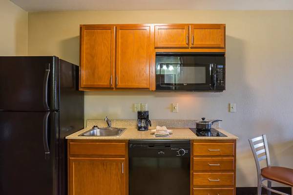 $1,499 / 1br - Your Ideal Stay - Affordable Monthly Rates, No Deposit Needed! (1620 Leisure Way, Clarksville, IN)64008825432835123