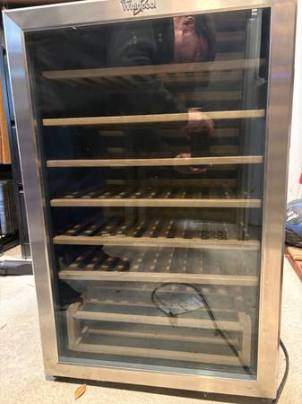 Whirlpool Wine Refrigerator - 40-bottle Capacity 1