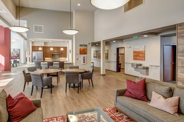 $1,689 / 1br - 549ft2 - 🌼 55+ Senior Living: Up to 3 Months Free + Indoor Pool & Spa | 1&2 BR (1107 A St NE, Auburn, WA)63807984420865121