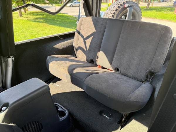 2005 Jeep Wangler LJ Unlimted 6sp - $10,000 (Brooklyn Park)63487682813699122