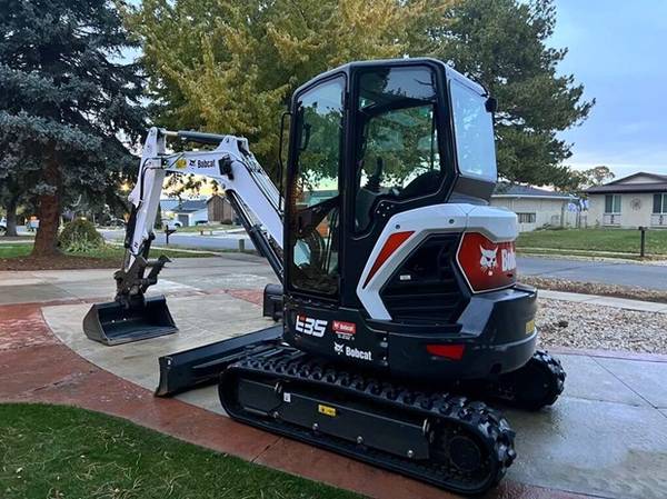 Bobcat Excavator – 33 HP, Enclosed Cab with HVAC, and Low Hours 1
