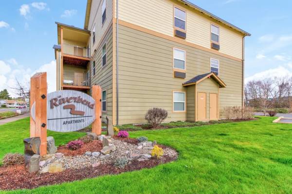 $1,795 / 2br - SE Albany Modern 1 Bedroom - Pet Friendly - Ceiling Fans - AC63851765366659120